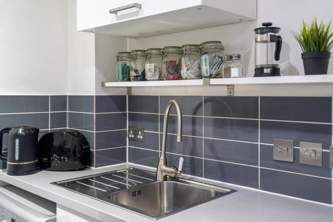Trendy Apartment In Central Soho - Piccadilly ロンドン エクステリア 写真